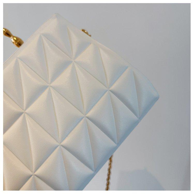 Luxury Hand Bags For Women Metal Handle Boxy Totes Fashion Quilted Pattern Bag Women's Branded Trending Famous Clutch Box Bag