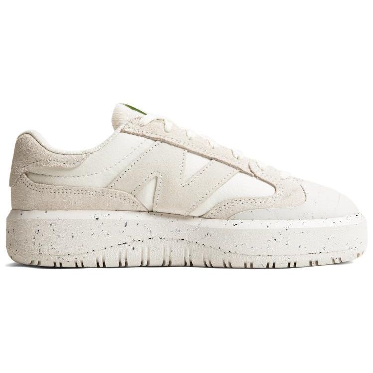 New Balance CT302 Бело-зеленые унисекс кроссовки кремовые CT302DA