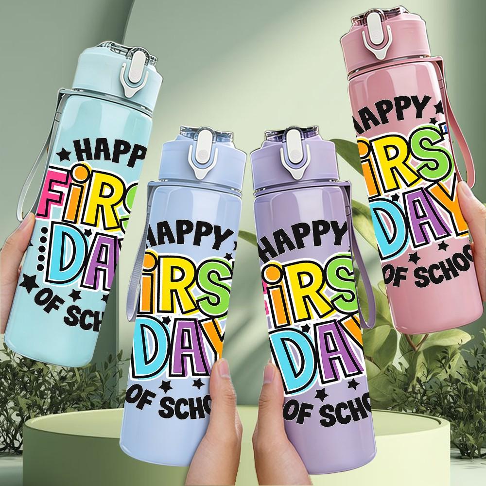1PC Happy First Day Colorful Lettering 750ml Color Plastic Sports Water Bottle Leakproof Flip Straw Lid Suitable for Sports Office Home Use
