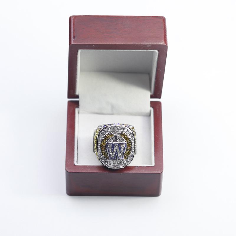Чемпионское кольцо Кубка Серых 2021 года Winnipeg Blue Bombers