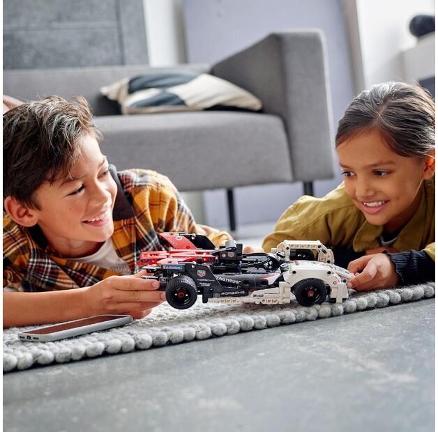 LEGO Technic 42137 Формула E Porsche 99X Electric