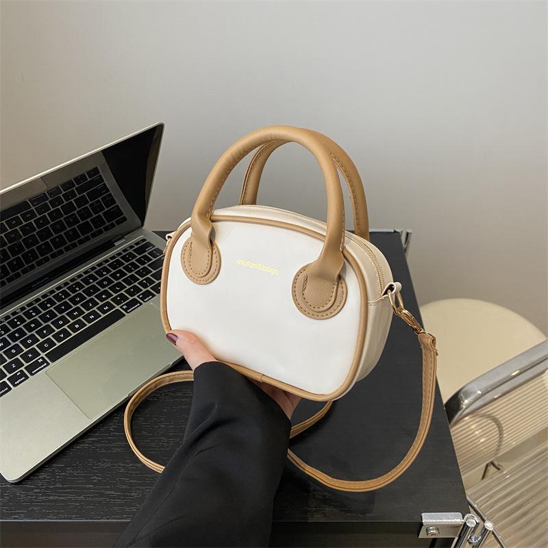 О текстуре контрастного цвета маленькая сумка женская весна 2024 новая популярная сумка-мессенджер модная ниша подмышки маленькая квадратная сумка