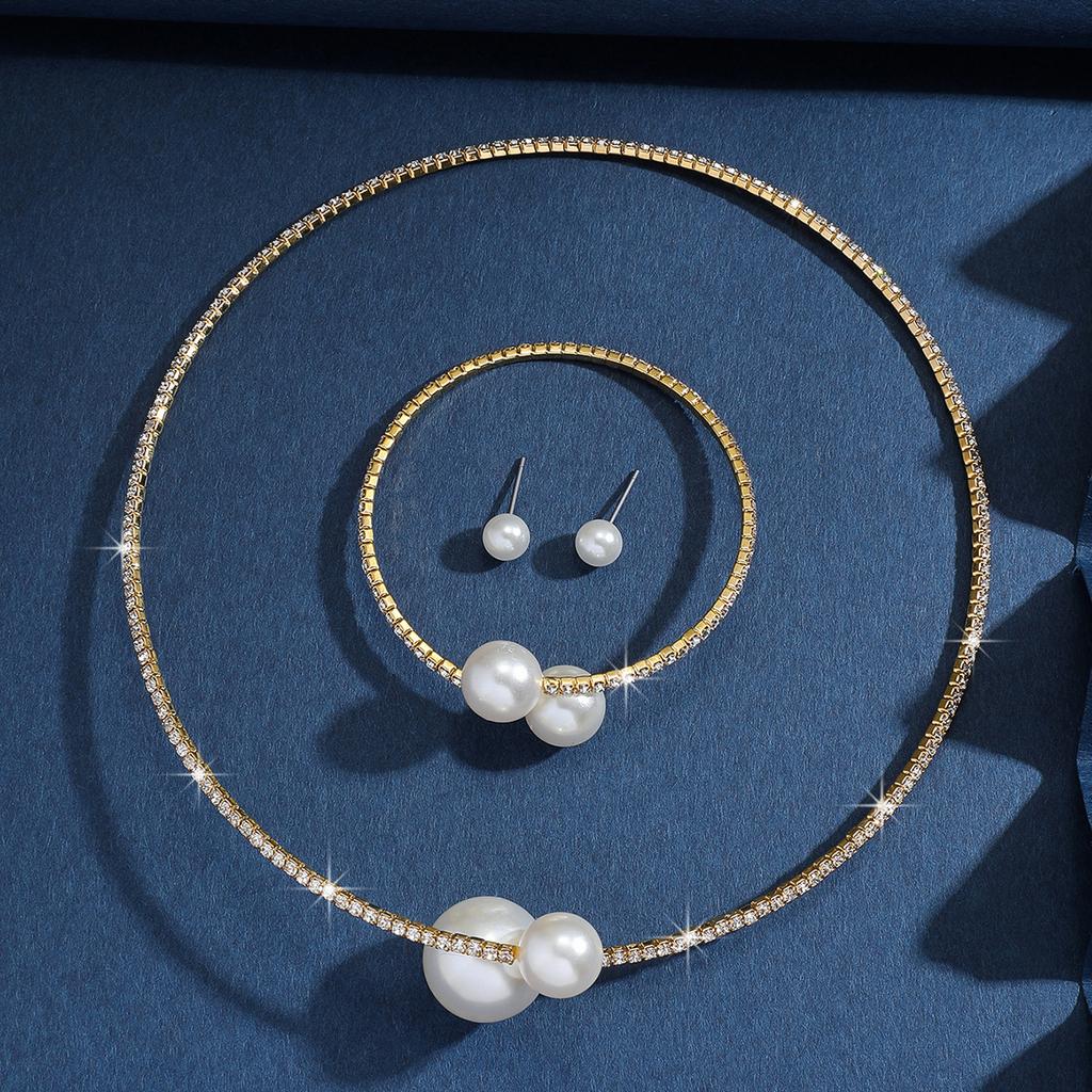 Набор женских украшений с цирконами 4 шт. Набор с цирконами Бриллиантовое колье Браслет Серьги Набор Великолепные цирконы