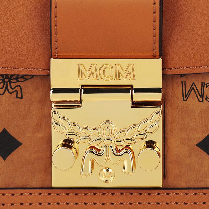 MCM Женская мини-сумка через плечо Aren Visetos с монограммой и цепочкой, кожаная, цвет коричневый коньяк MWRBAWO02CO001