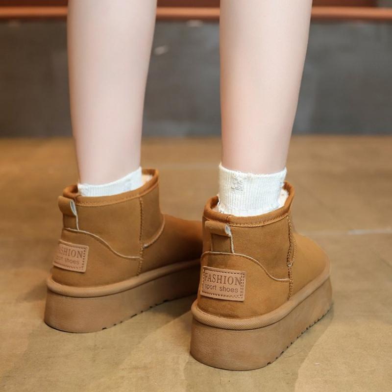 Женские зимние ботинки на толстой подошве с нескользящей подошвой 2025 Новые зимние лоферы слипоны с флисовой подкладкой, утепленные и теплые хлопковые ботинки