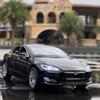 Ctkhn3 1:32 Модель автомобиля Tesla Model X Model S из сплава Diecasts Металлические игрушечные транспортные средства Модель автомобиля Симуляция звука и света Коллекция Подарок для детей
