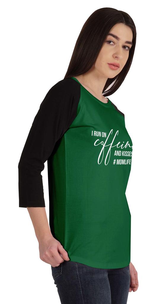 Inkmeso Футболка с принтом «Я бегу на кофеине и поцелуях» #Momlife для женщин