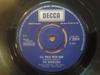 7-дюймовая пластинка BACHELORS  Ill Walk With God F22814 Decca 1968 UK Поп Б/у