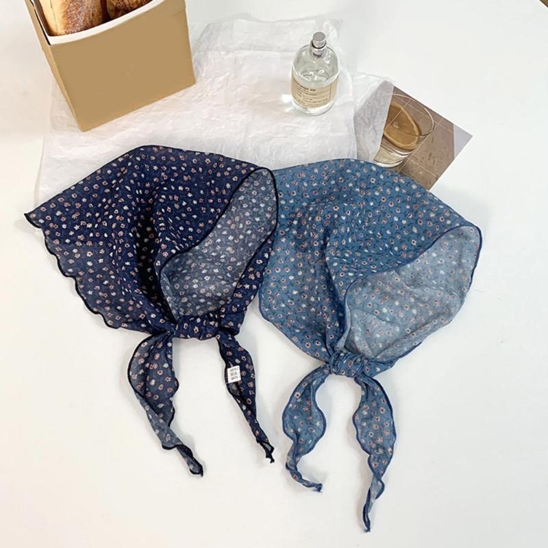 Stylish Flower Pattern Triangular Scarf Breathable Bandana Head Scarf for Women Vacation Wear Photography Accessories