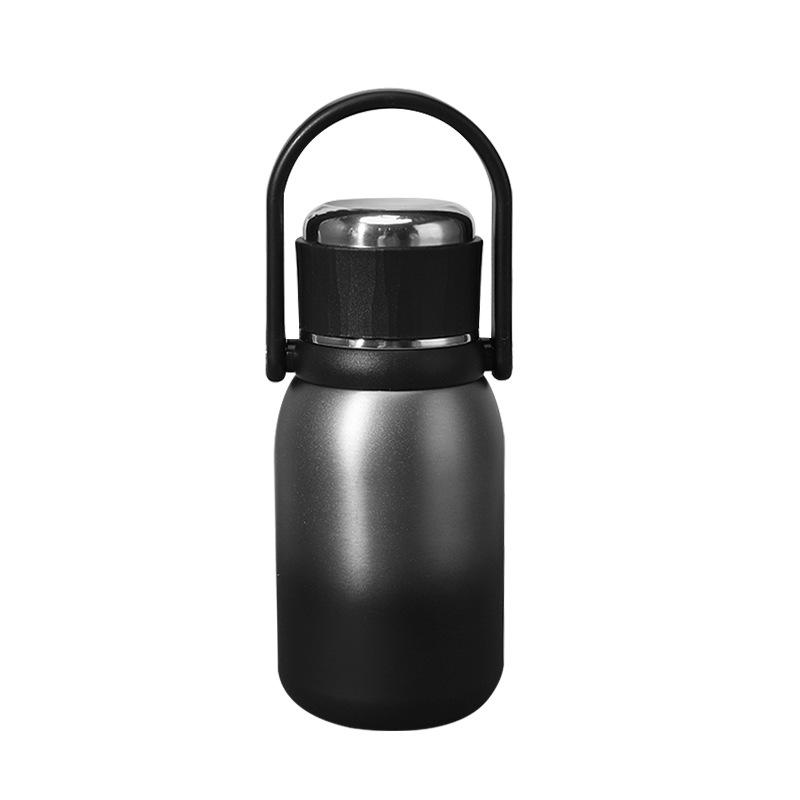 Stylish Large-Capacity Gradient 316 Stainless Steel Insulated Tea Cup, Portable and Convenient.