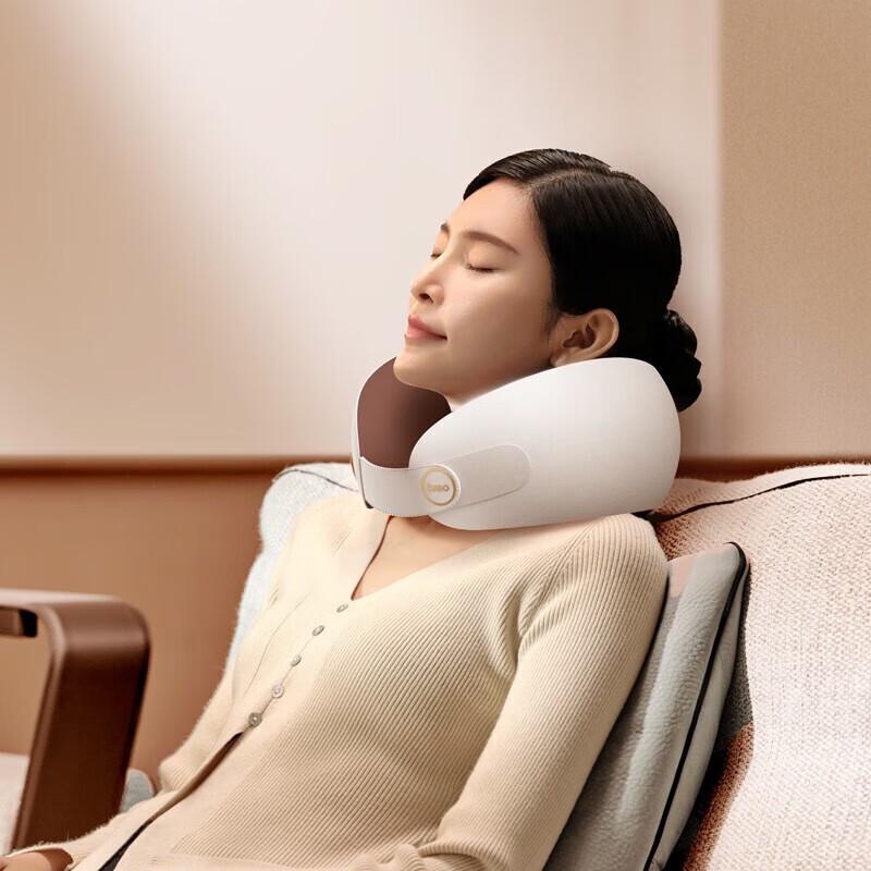 Breo Neck Massager Neck C2-S CN plug (adapter included)