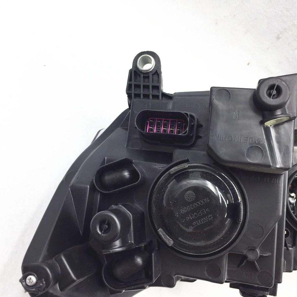 Блок-фара Volkswagen New Lavida для моделей 2015-2017 гг.