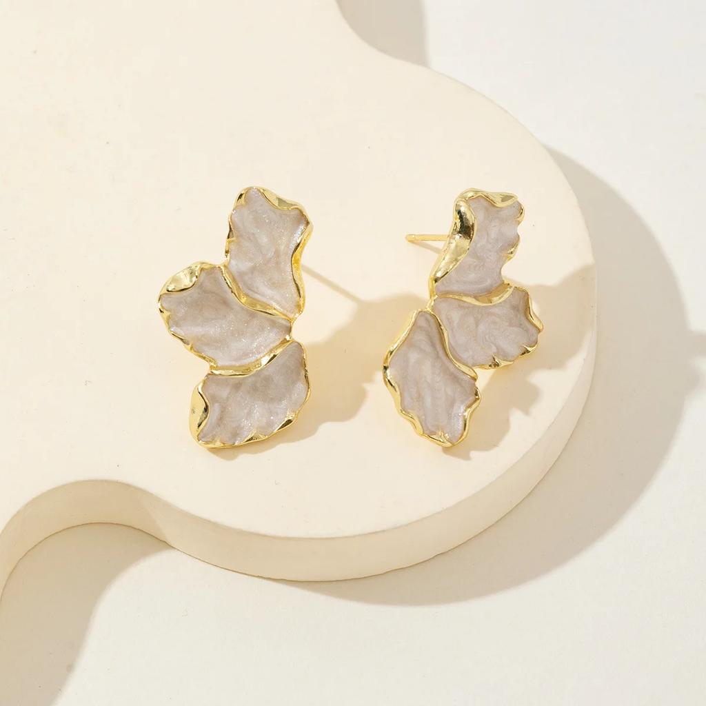 Metal Flower Cream Stud Earrings for Women Gold Plating Irregular Post Earrings Heavy Design Statement Earring