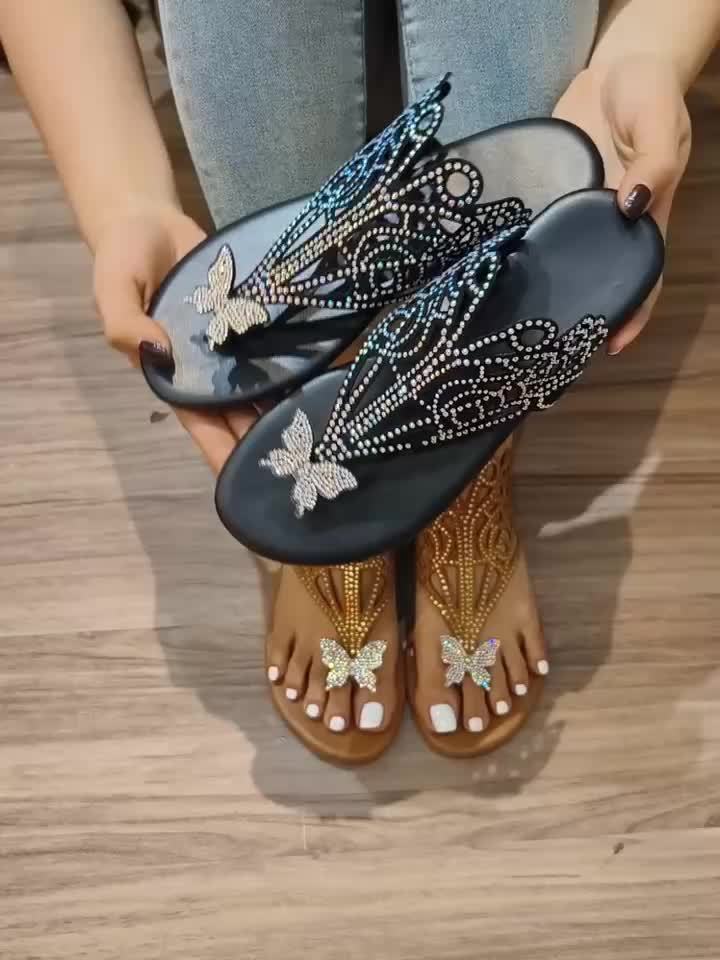 Женские шлепанцы со стразами и декором в виде бабочек, повседневные летние туфли на плоской подошве с зажимом на носке, легкие шлепанцы с полым дизайном
