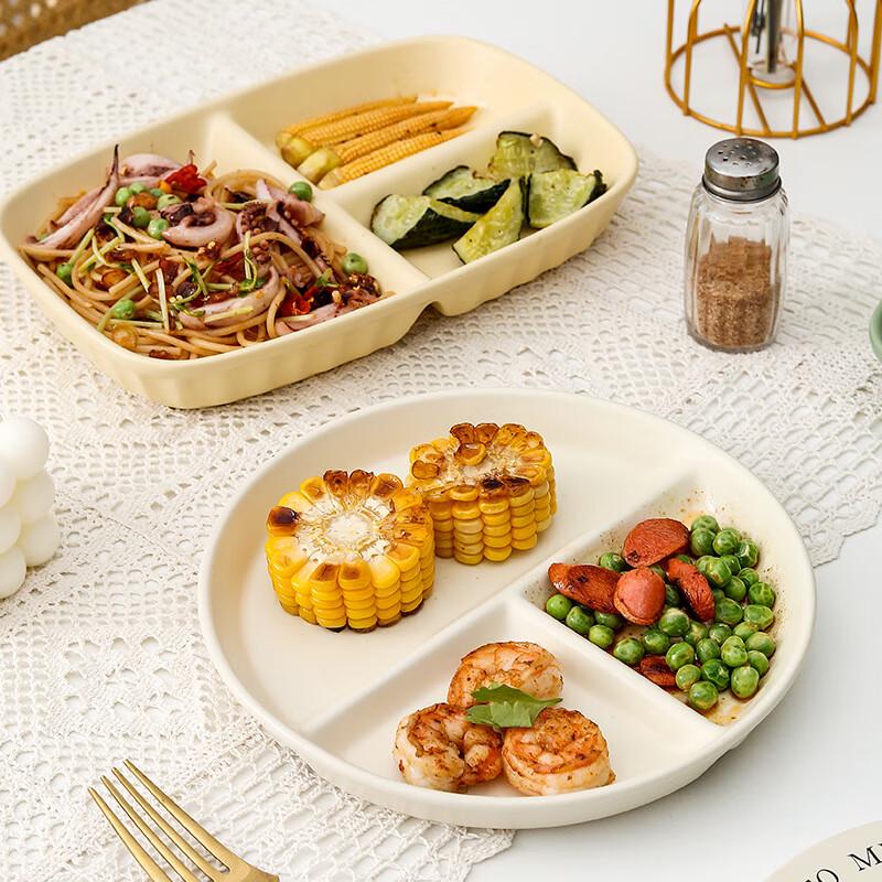 Керамическая тарелка с секциями для контроля порций в японском стиле