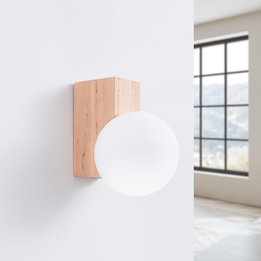 Bulbo wall lamp, natural wood