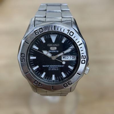 Б/у SEIKO 5 SPORTS Автоматические 7S36-00L0 Прозрачная задняя крышка День-Дата