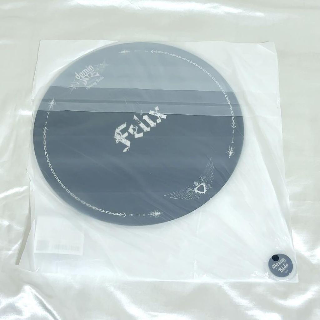 [USED] Straykids Felix Dominate Waltz Fan