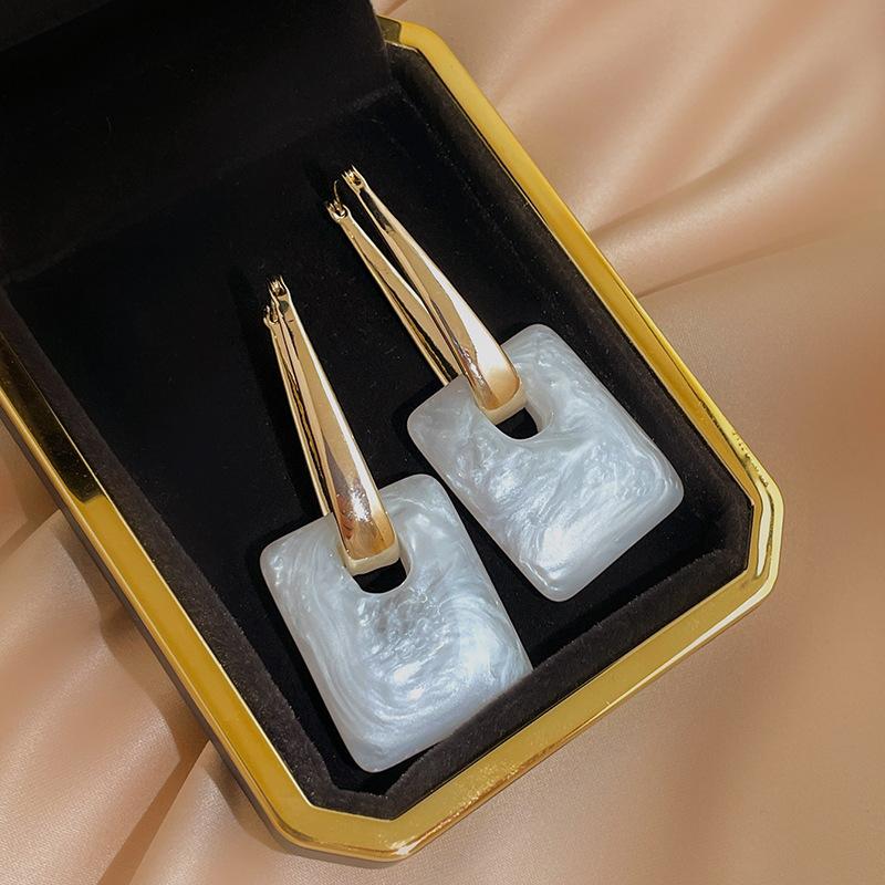 Fashion Acrylic Handbag Geometric Ear Buckle Earring Retro Temperament Exaggerated Earrings