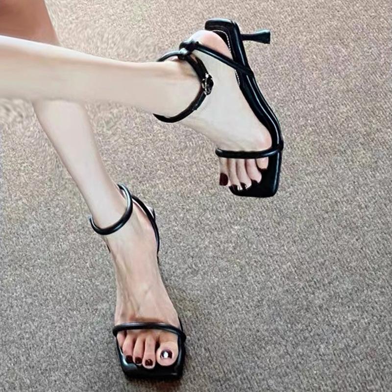 Гонконг серебристые туфли на высоком каблуке женские туфли-стилеты лето 2024 с юбкой французское слово с римскими сандалиями дерьмо