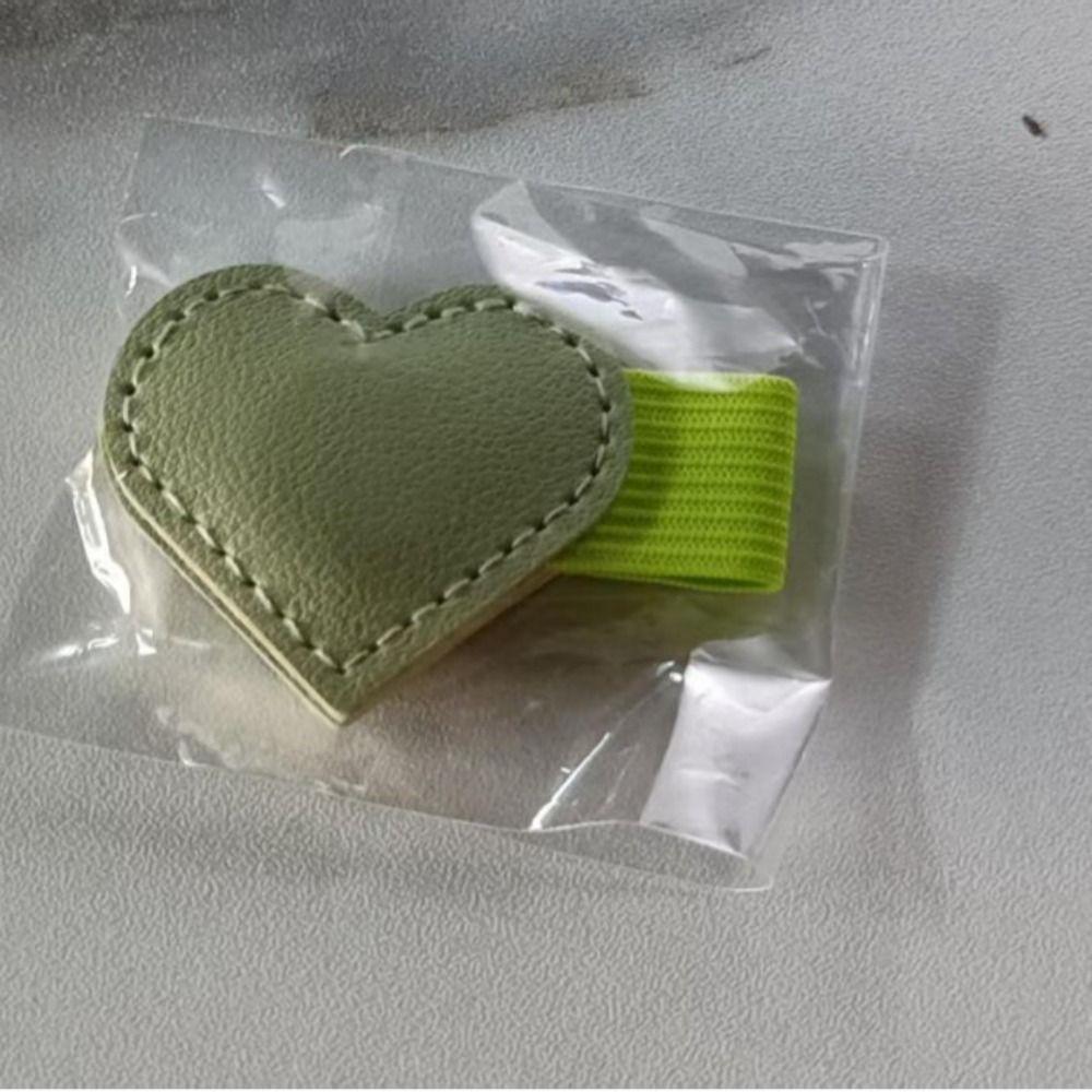 Cute Design Heart-Shaped Book Marks with Pen Holder Reading Gifts Magnetic Leather Bookmarks Girls