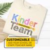 Индивидуальная футболка Kinder Team для учителя или школы Comfort Colors® для школы Командный подарок для класса Одежда для духа детского сада
