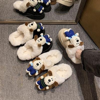Мультяшные милые плюшевые тапочки на мягкой подошве для женщин 2025 осень и зима новая уличная одежда нескользящие бархатные хлопковые тапочки для женщин