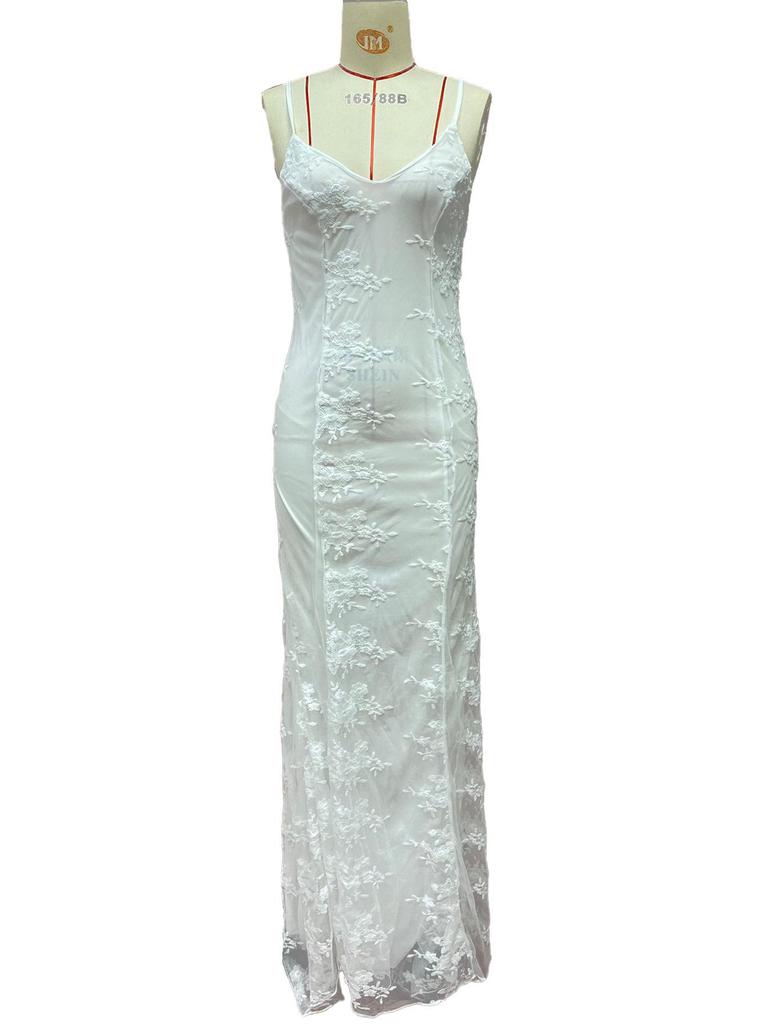 2025 Sexy V-Neck White Spaghetti Strap Evening Gown
