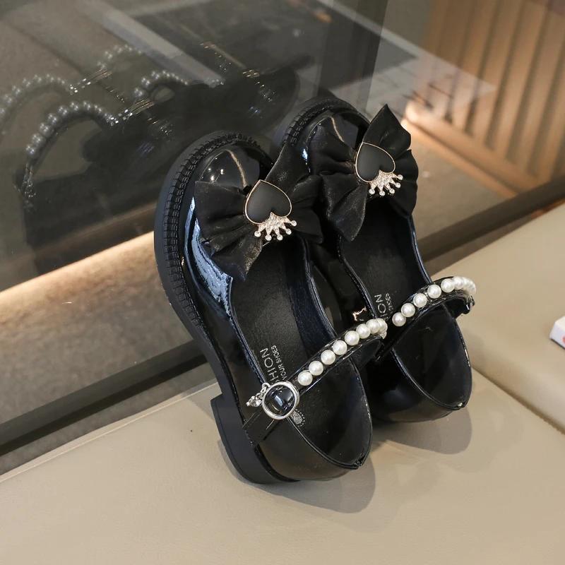 Туфли Мэри Джейн из кожи для девочек для свадебной вечеринки, детская модная обувь, милые туфли-лодочки с короной и бантом, элегантные детские туфли-балетки для принцессы