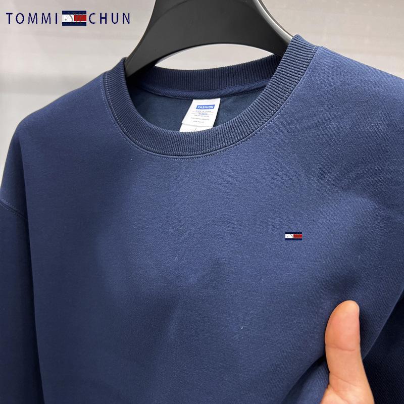 Tommy Men's Cozy Fleece-Lined Winter Hoodie: Warm Round Neck Pullover