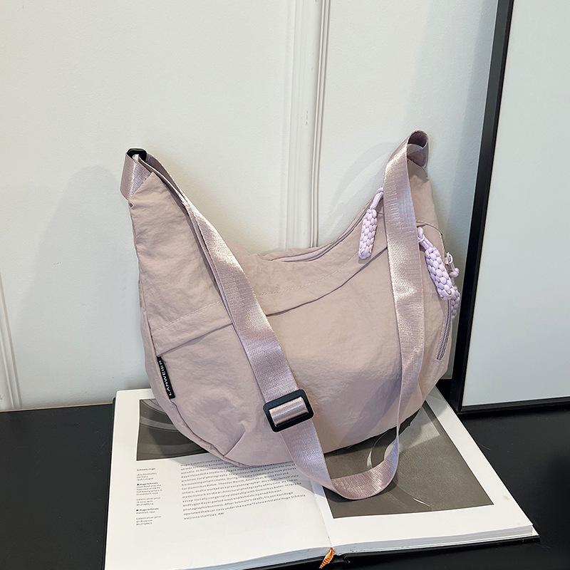 Легкая нейлоновая сумка кроссбоди: Модный дизайн в виде пельменя большой вместимости для женщин