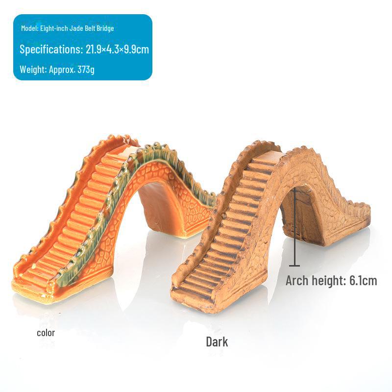 Ландшафтное оформление аквариума: Керамическая горка, водопоглощающие камни, арочный бамбуковый мост, орнамент бонсай