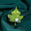 Elegant 3D Leaf & Pearl Brooch - Fashionable Pin for Clothing Accessories