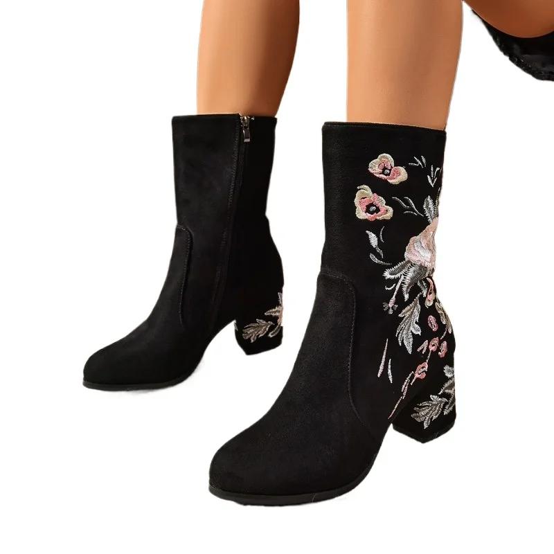Мода 2024 года, высококачественная женская обувь, женские сапоги с боковой молнией, модные вышитые современные сапоги, женские новые сапоги до середины икры с круглым носком