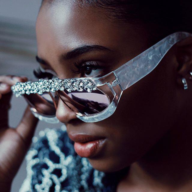 New oversized, handcrafted, diamond-studded, zircon-encrusted cat-eye sunglasses, retro, trendy, and stylish, perfect for photo shoots