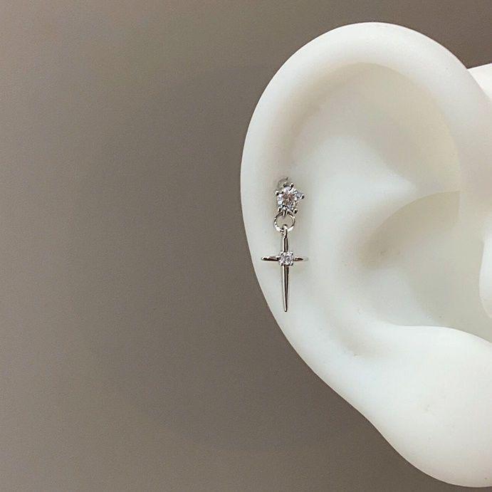 Серьги-гвоздики из титана с крестом «Преданная молитва» — модный легкий дизайн 2024 г.