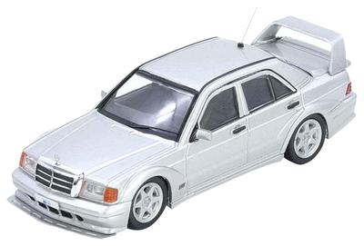 Inno Models Масштабная модель Mercedes 190E Серебристый Готовый продукт 1/64 190E-SIL