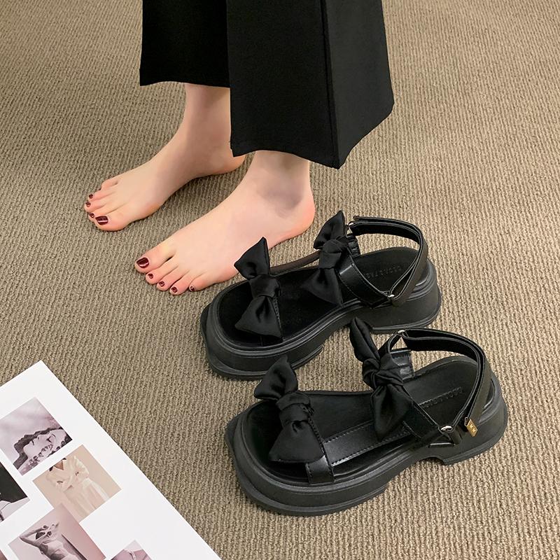 Обувь для женщин 2024 года, летние новые босоножки на толстой подошве, корейские модные босоножки с бантом, простые повседневные женские туфли с открытым носком