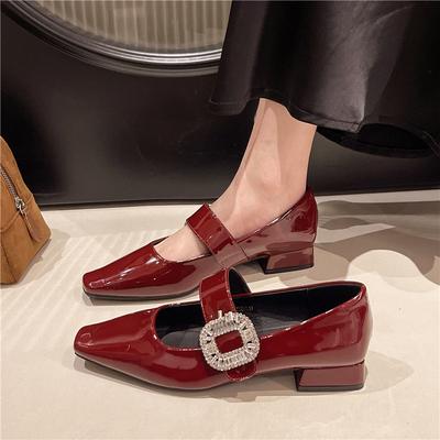 Модная обувь для женщин Новый стиль Квадратный носок Стразы Квадратная пряжка Плоская подошва Мэри Джейн Одинарная обувь Женские туфли Лодочки Zapatos De Mujer