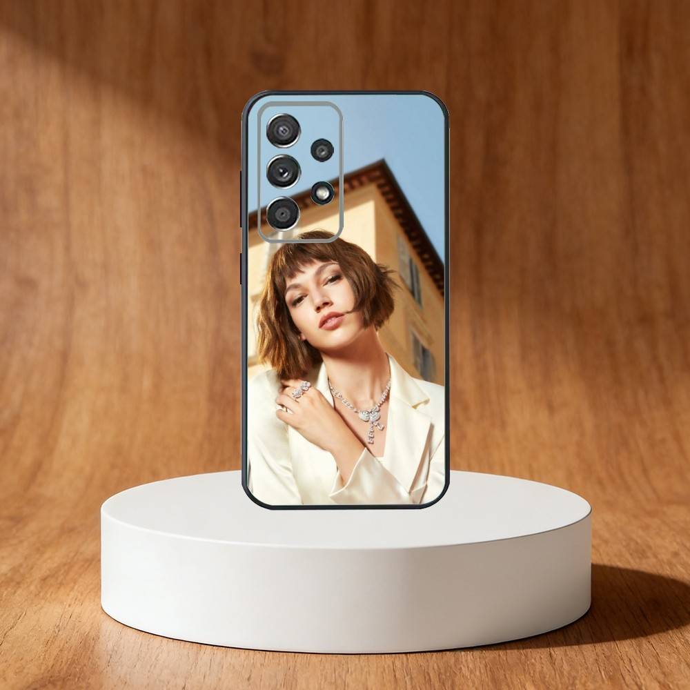 Actress U-Ursula Corbero Phone Case For Samsung S25,S24,S21,S22,S23,S30,Ultra,S20,Plus,Fe,Note,10,9,5G Black Cover