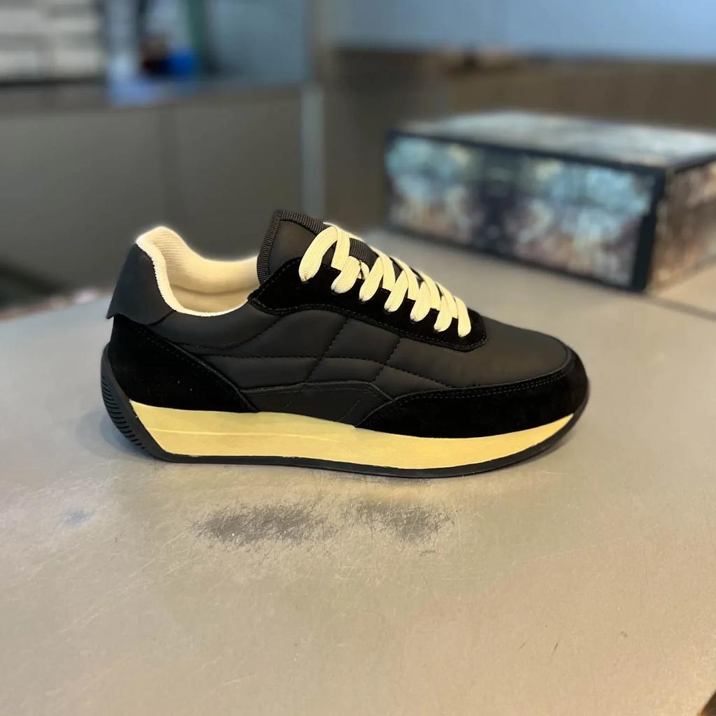 Men's Comfortable Sneakers Trainer Shoes 2025 Autumn Lace-up Running Shoes Men Soft Leather Sneakers Retro Male Athletic Shoes