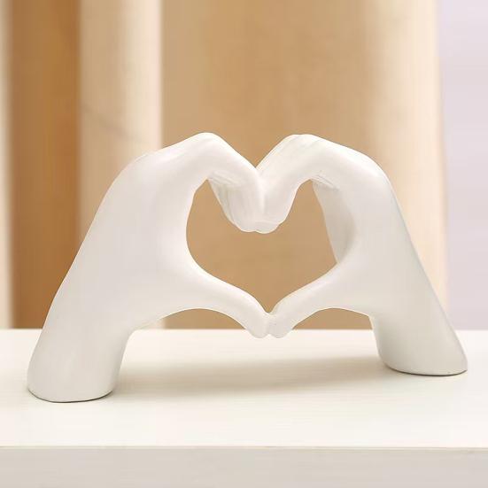 Valentines Day Love Heart Hand Ornament Heart Shape Gesture Resin Statue Sculpture Home Office Wedding Party Romantic Decor