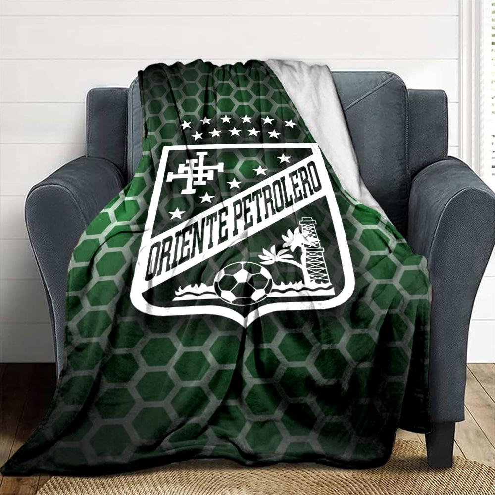 Oriente Petrolero Print Flannel Blanket High Quality Warm Comfortable Cover for All Seasons Perfect for Gifts Home Decor