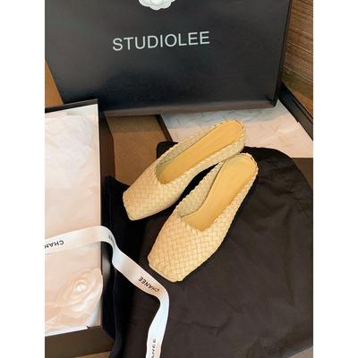 Женская обувь – Сандалии