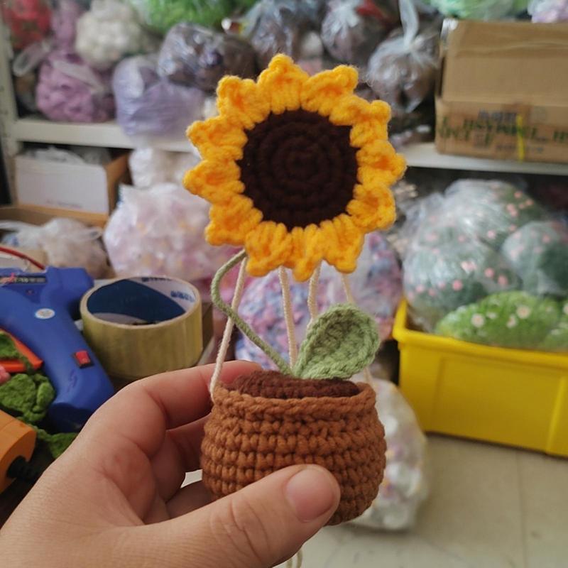 Car Accessories Sunflower Pendant Handmade Sunflower Car Rear View Ornament Cute Potted Plant Pendant Not Block The Sight Wool