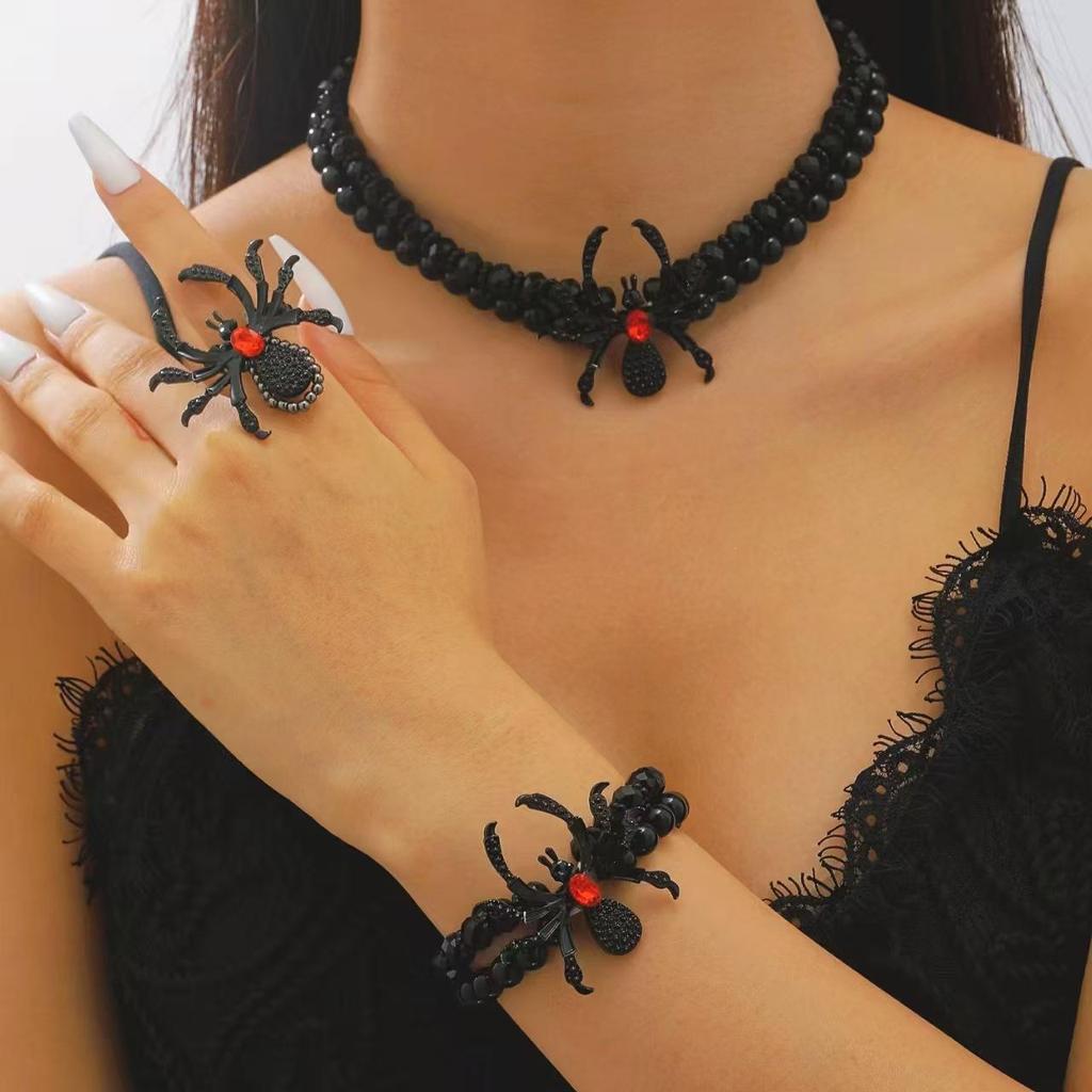 Retro Gothic Black Spider Web Necklace - Halloween Gift