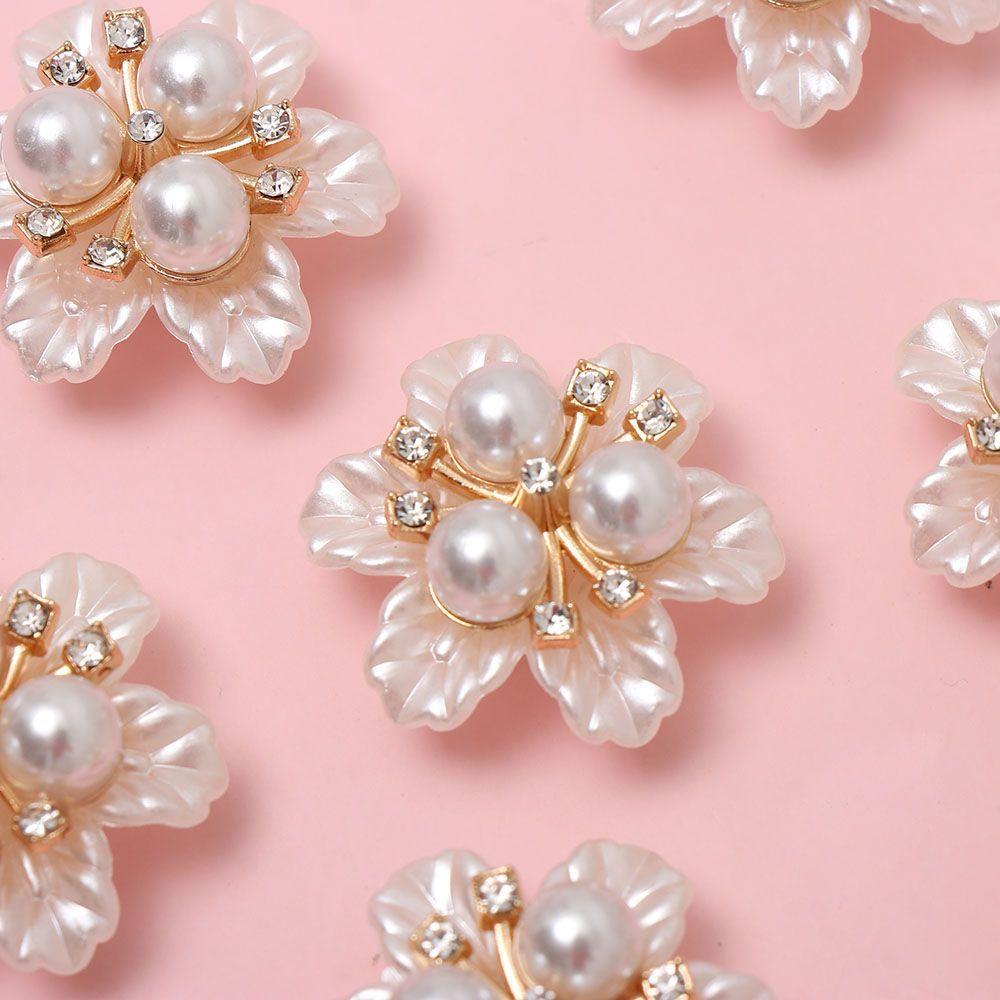 5PCS Sparkling Flower-shaped Crystal Pearl Button Pearl Hairpins Rhinestone Buttons Headwear Clip