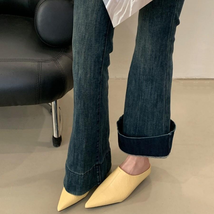 French Temperament Pointed Sandals Lazy Slippers Women's Spring 2025 New Fashion Versatile Bag Head Half Slippers Women