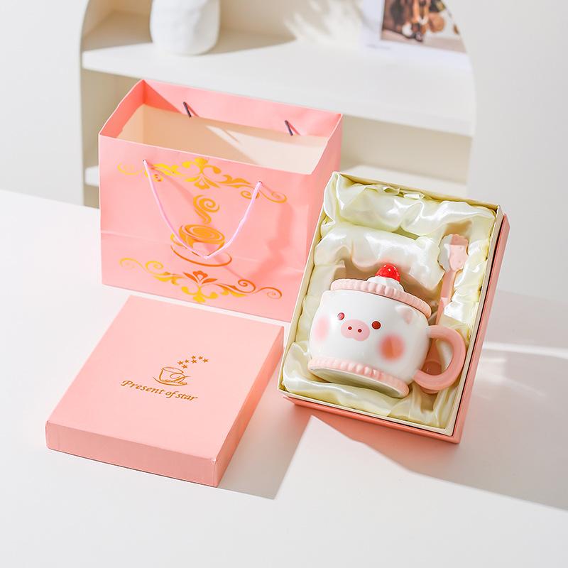 Креативная милая мультяшная керамическая кружка розовая с сердечком для девочки подарочная чашка для воды с крышкой ложкой чашка с котиком и свиньей