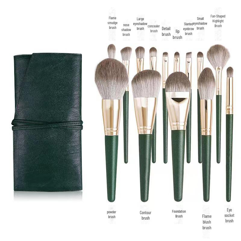 Набор кистей для макияжа Green Cloud из 14 предметов: В комплект входят кисти для пудры, румян и хайлайтера.